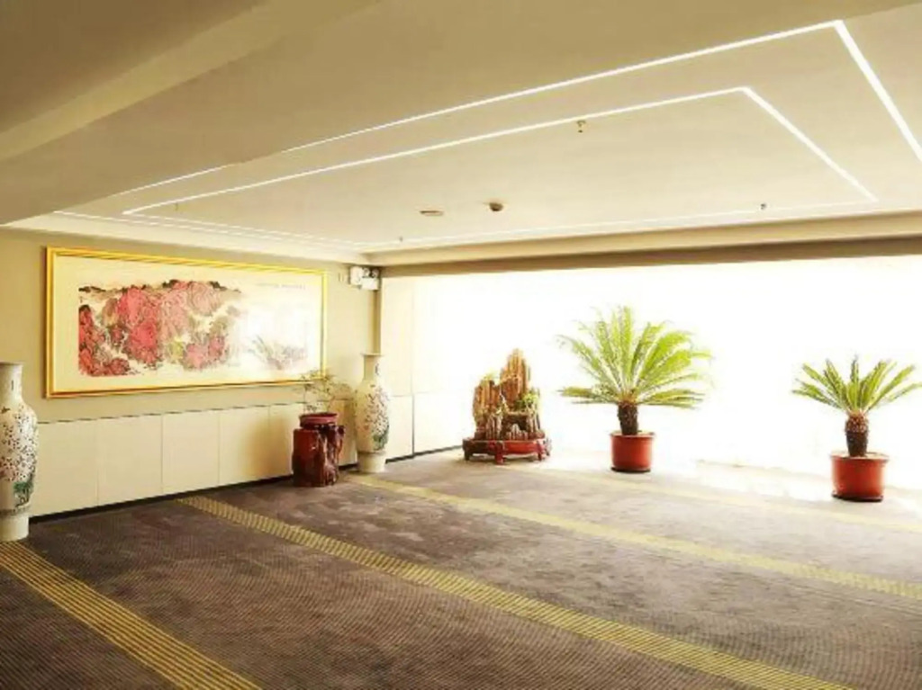 7Days Inn Chain Hotel (Baotou Zhengxiang Wanda Plaza)