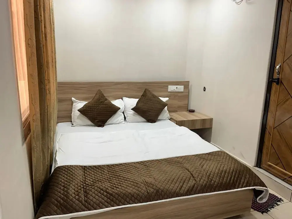 Hotel Prakash Block-1