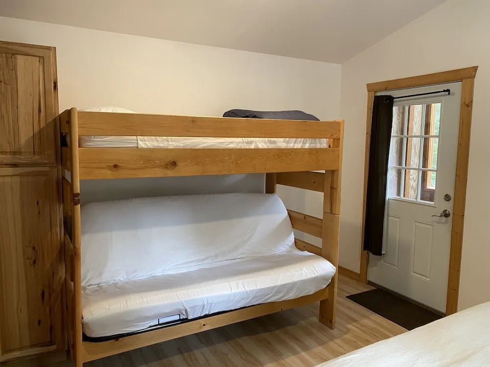 Talkeetna Wilderness Lodge & Cabin Rentals