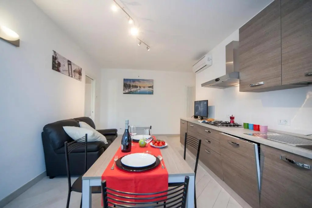 Appartamenti Residence Giardini CENTRALISSIMO AL MARE