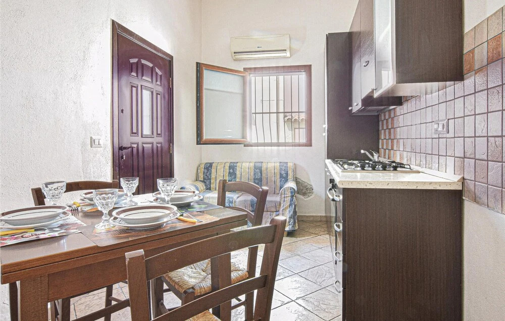 Beautiful Apartment in Galtelli' With 2 Bedrooms