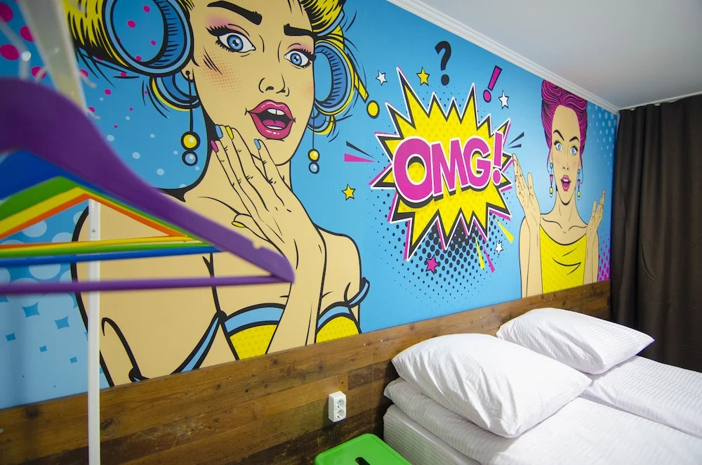 Pop Art Hostel Rynok Sq