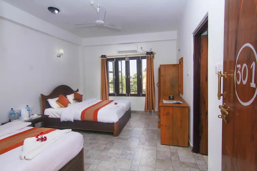 Hotel Chitwan Park Village