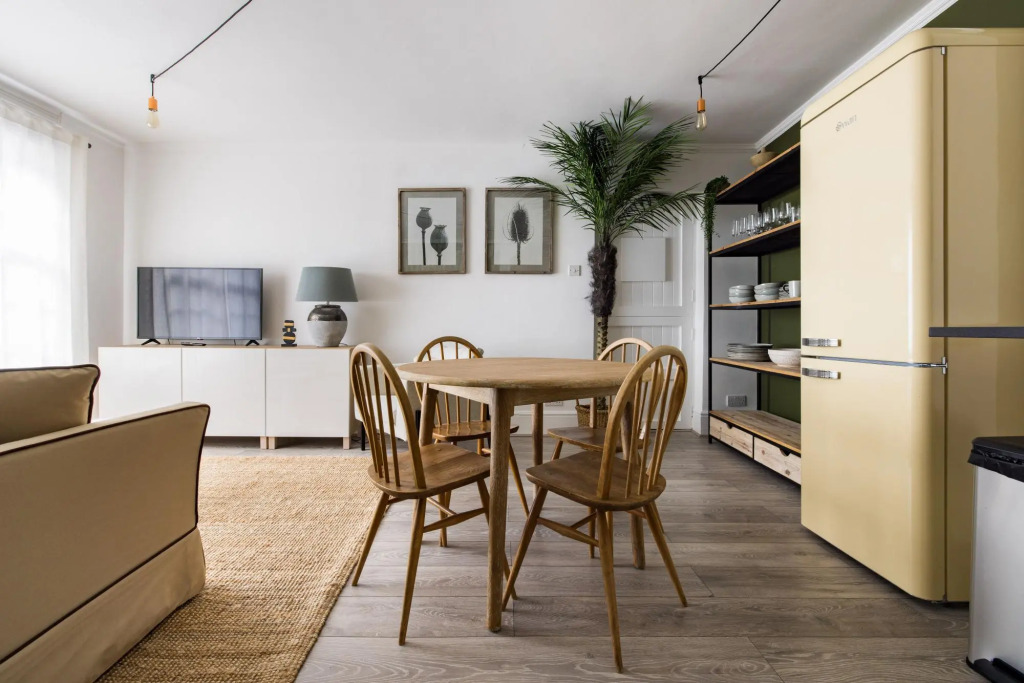 The Marylebone Mews House - No 2 - by House of Kip