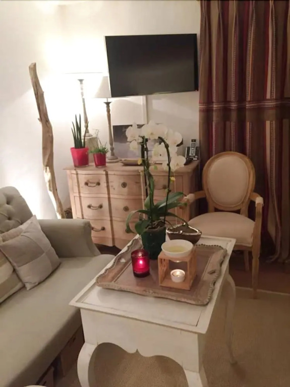 Luxurious big Studio on the Wispile