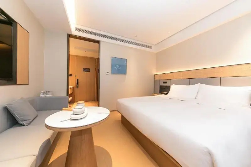 Ji Hotel Jiaxing Shimao Center