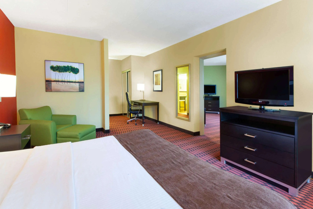 Baymont by Wyndham Harrisburg