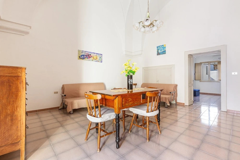 3836 Da Donatuccia by Barbarhouse