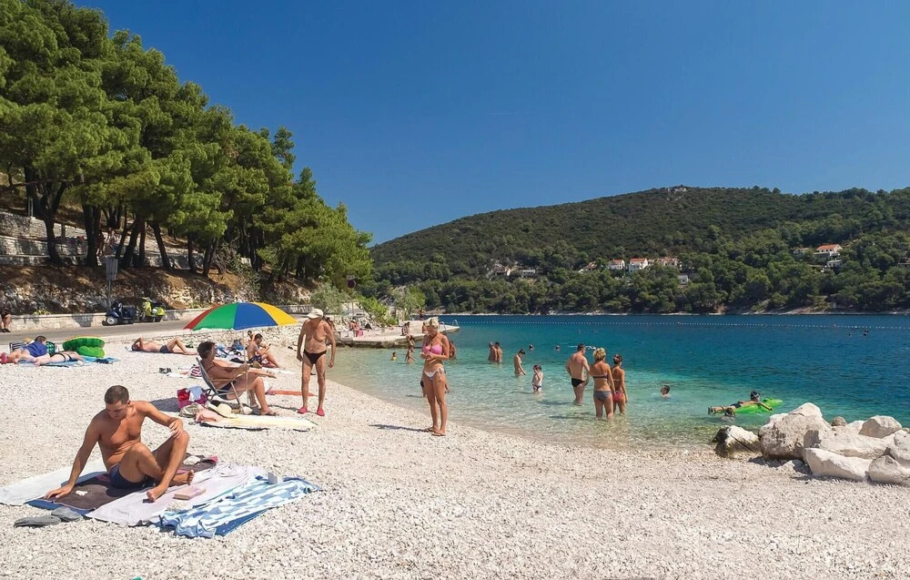 Stunning Home in Pucisca With 1 Bedrooms, Wifi and Outdoor Swimming Pool