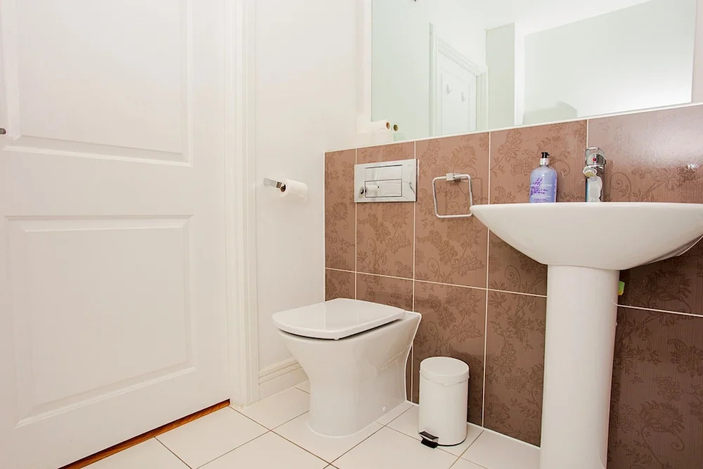 Beautiful 3 Bed Penthouse with Gym