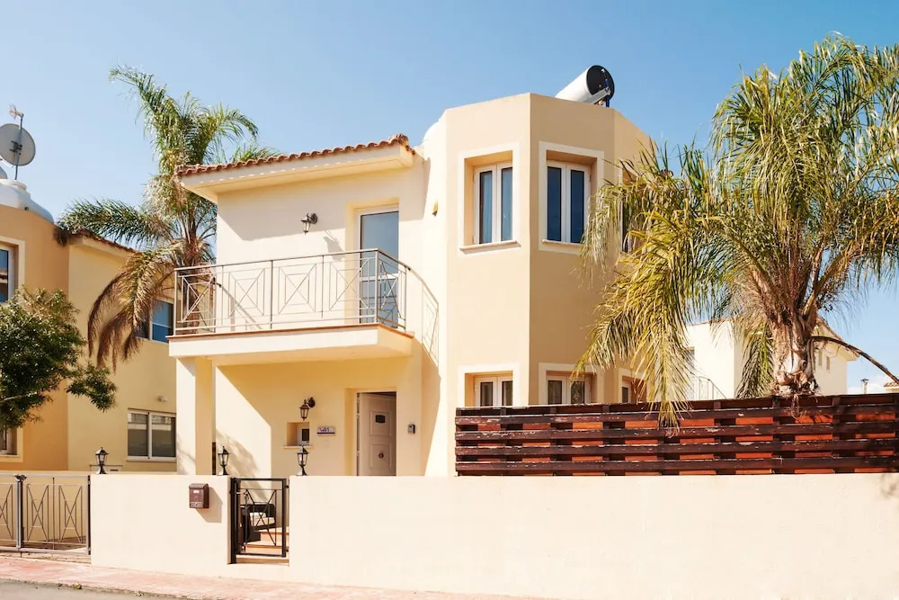 Natalie Villa CL 41