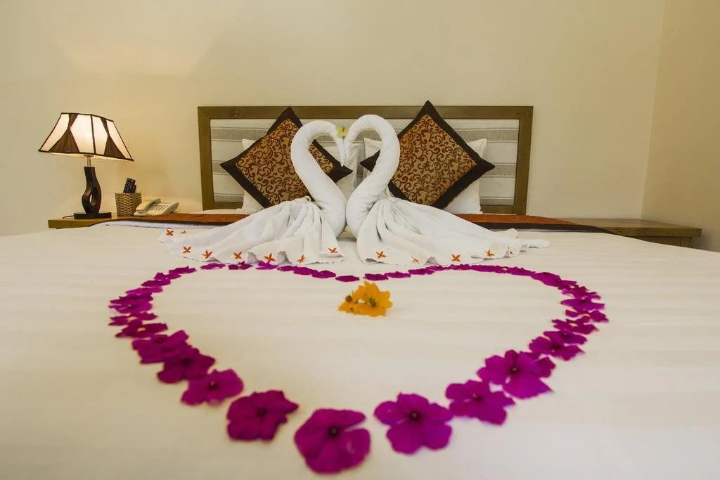 Huong Phong Ho Coc Beach Resort
