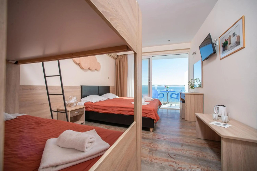 Отель Corfu Maris Bellos