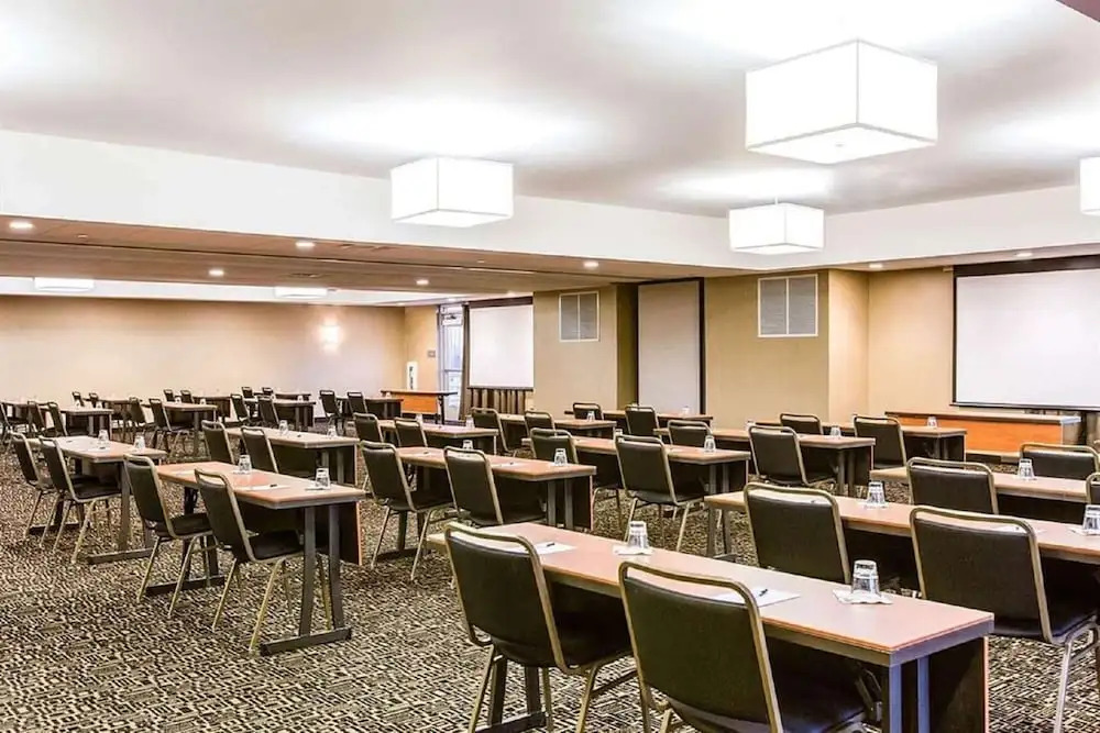 Cambria Suites Avon - Cleveland