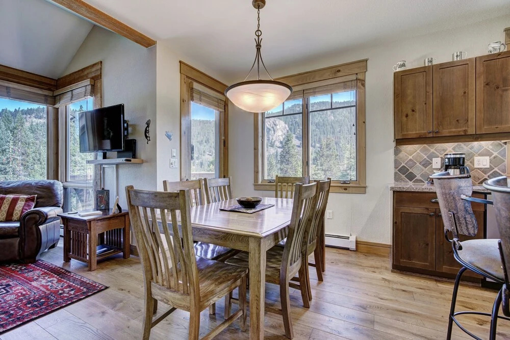 Spacious 3 Br Townhome In Keystone- Kids Ski Free 3 Bedroom Townhouse by Redawning
