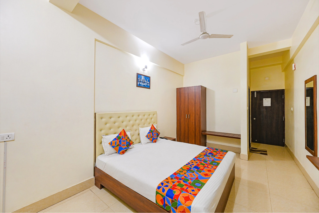 Capital O 28034 Triple Tree Hotels & Resorts