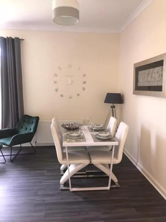 Vogue Apartments