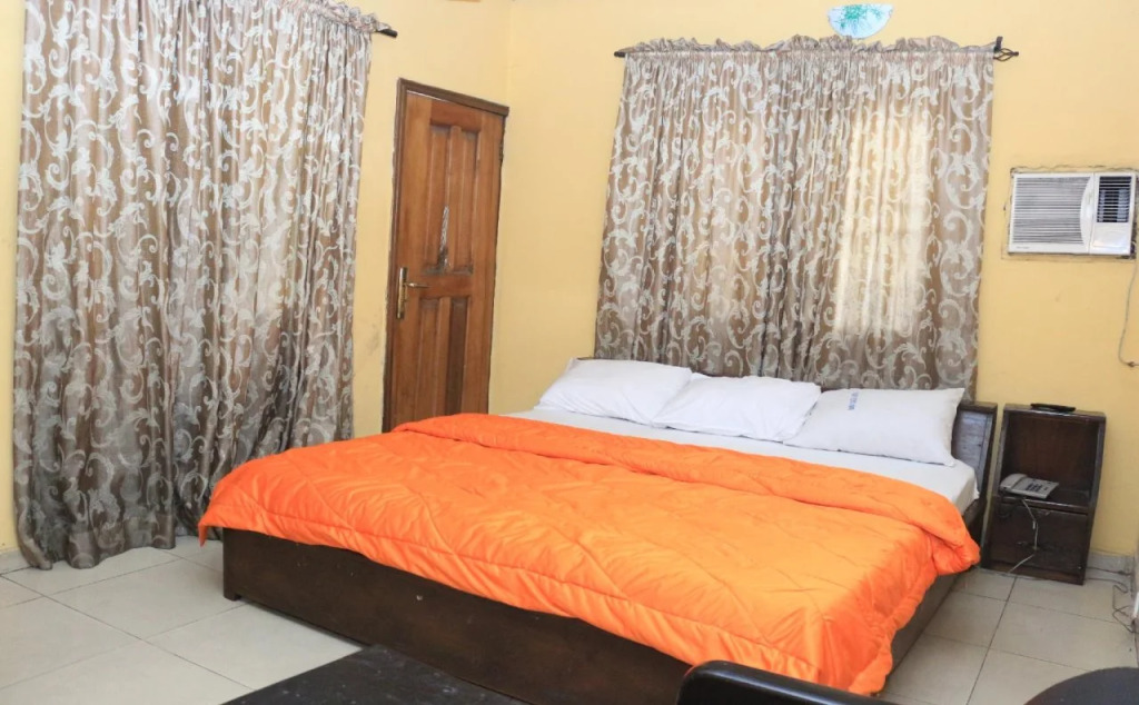 Nima Suites