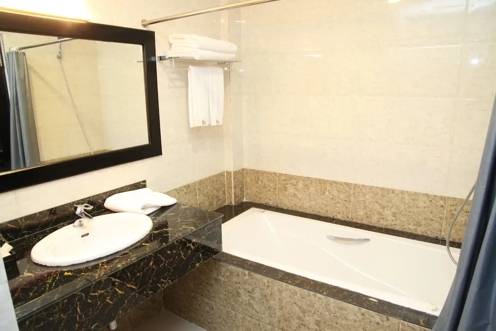 Mingalar Thiri Hotel