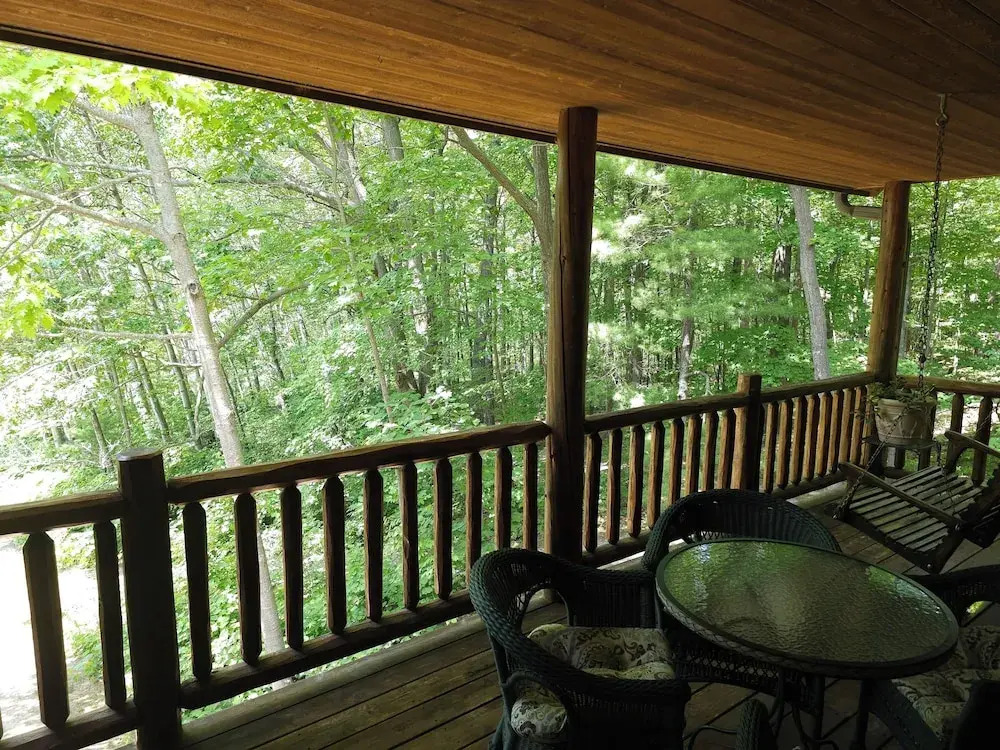 Chanticleer Cabins