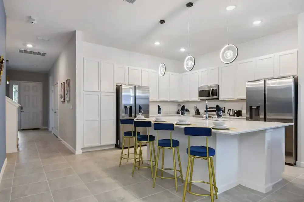 Lakeview Spacious 12br Themed Home Game/Pool/Spa