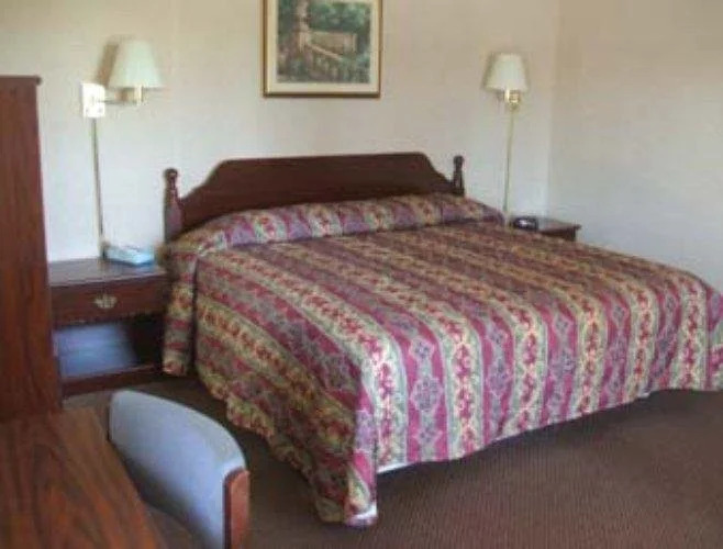 Four Season Motel