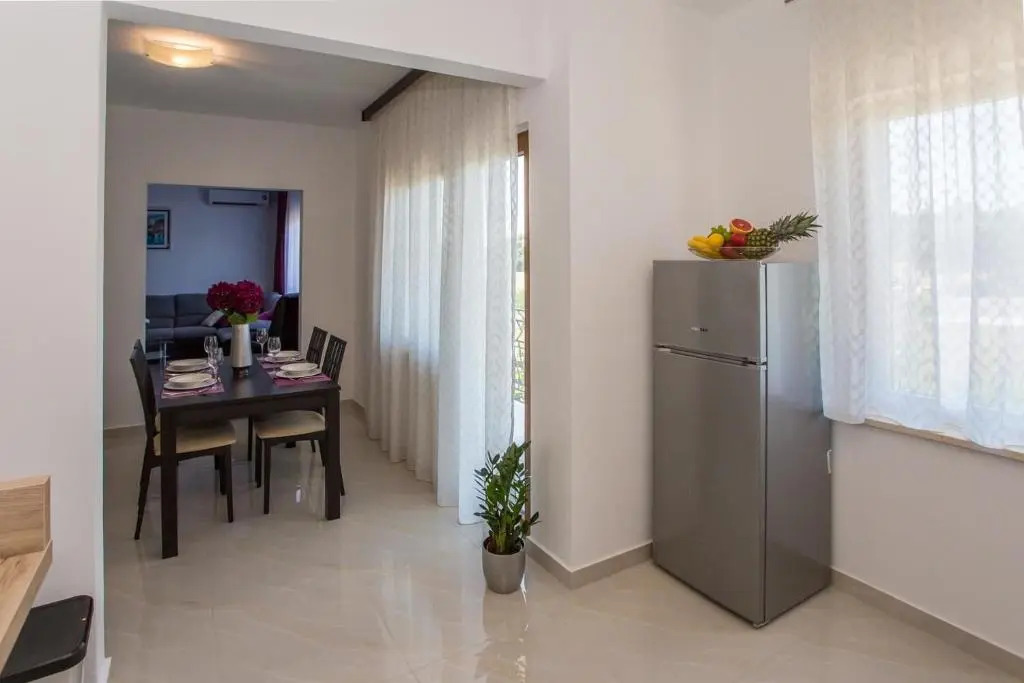 House Demetra