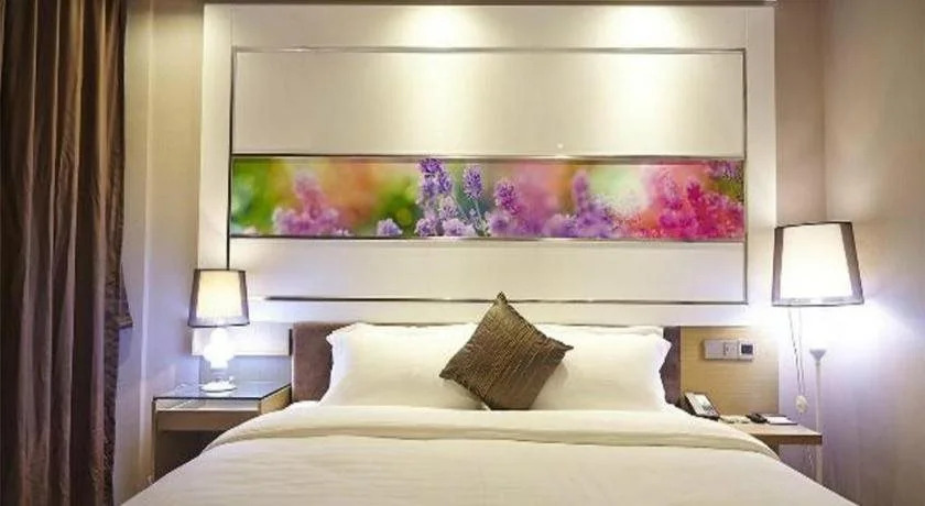 Lavande Hotel GZ LongDong Metro Station Branch