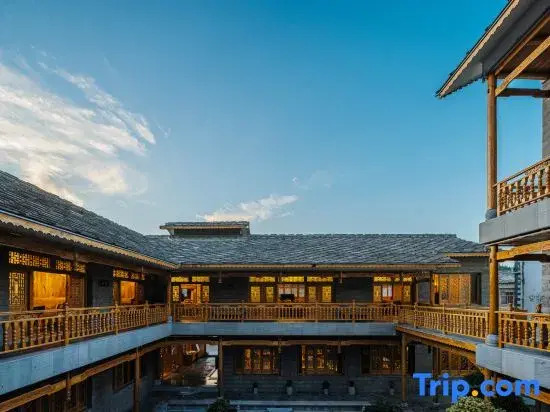 Floral Hotel·Anshun Tunbao hotel (Yunjiu Mountain Branch)
