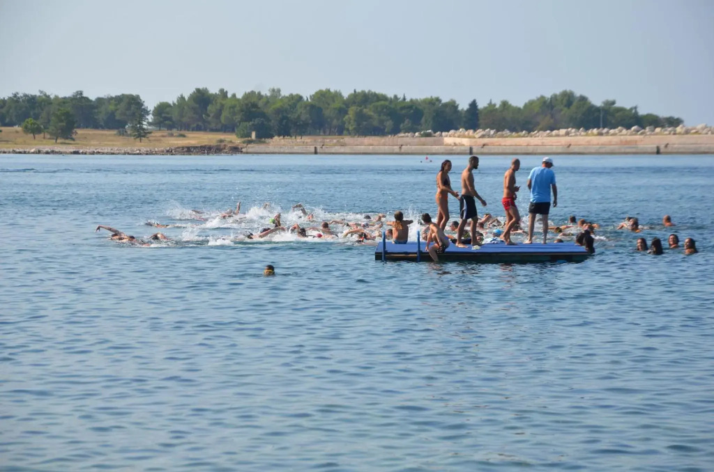 Apartments Azalea - 10 Min Walk to Beach & Umag Old Town