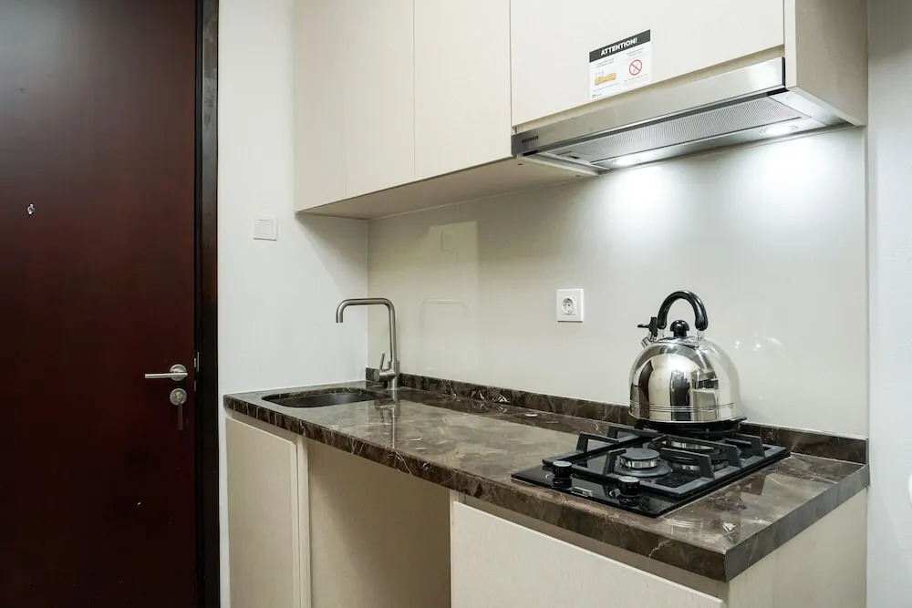 Best Price Studio @ Puri Mansion Apartment