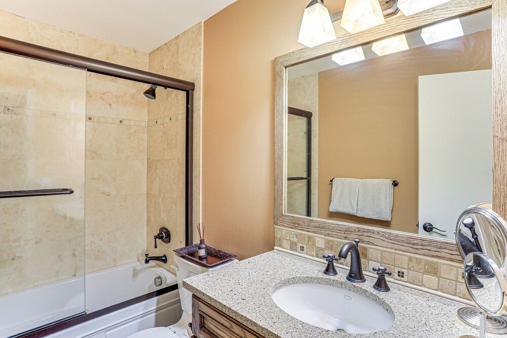 Golf Course & Mtn Views: Avon Gem w/ Gas Grill!