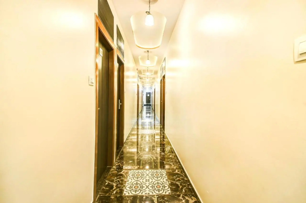 FabHotel Axis International - Nr Mumbai International Airport