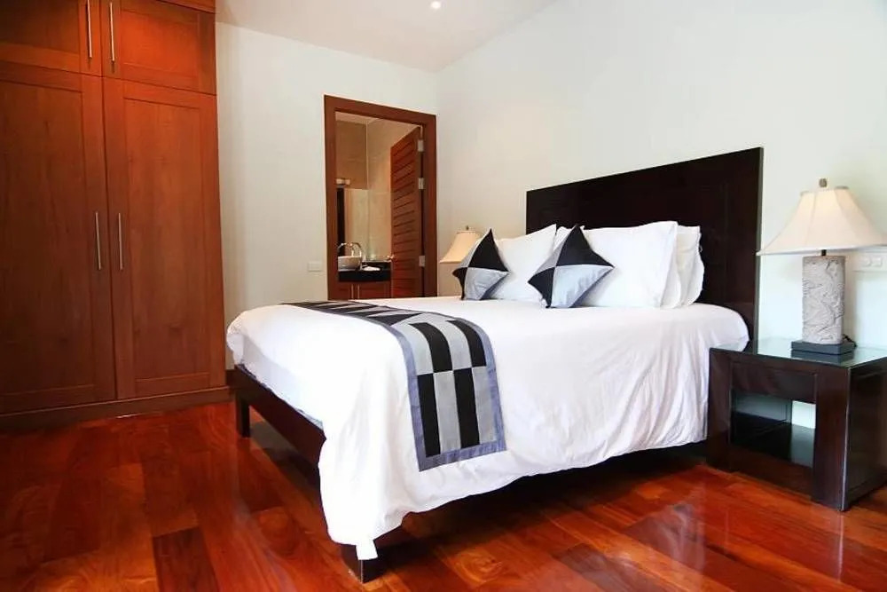 Villa Narumon 5 Bed Staffed Property with In House Chef and Free Electricity