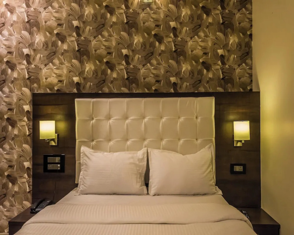 Hotel atlas grand andheri midc