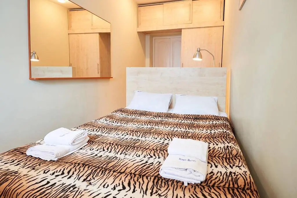 Home Hotel Apartments in Pecherskiy Area