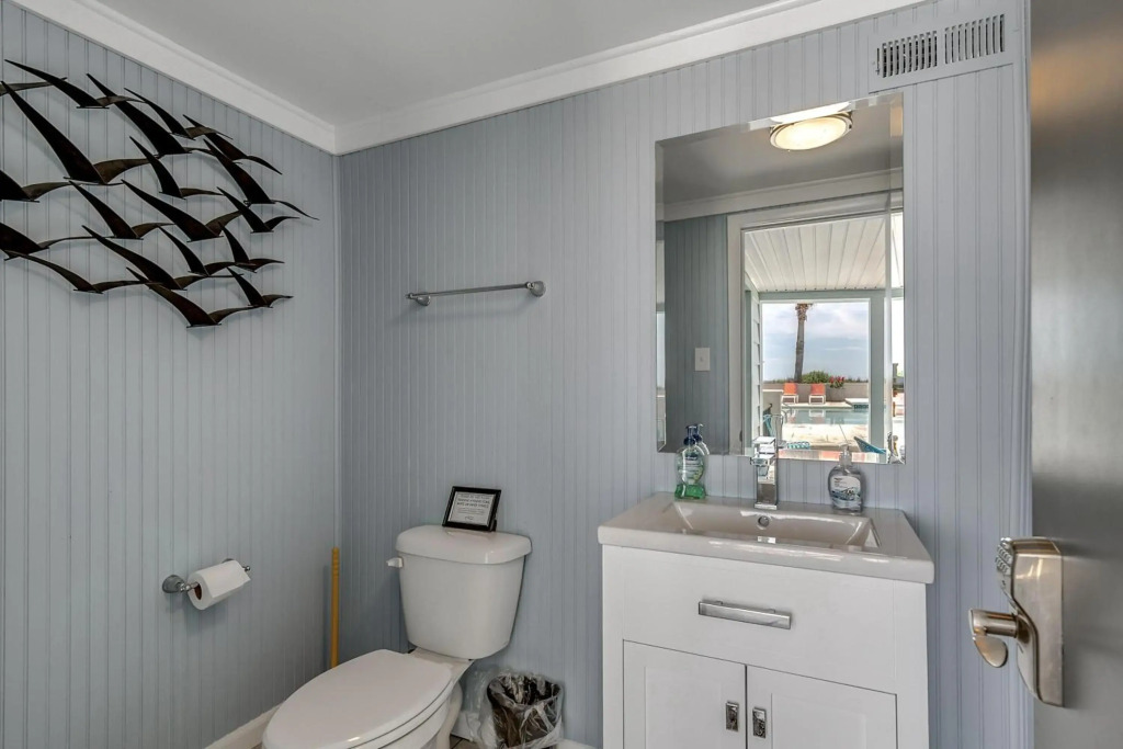 -Under The Sea (8 Bdrm / 7 Bath, Sleeps 22)