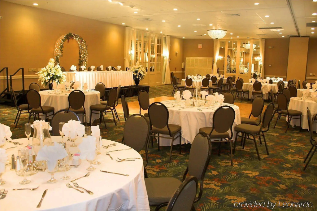 Sawgrass Inn & Conference Center