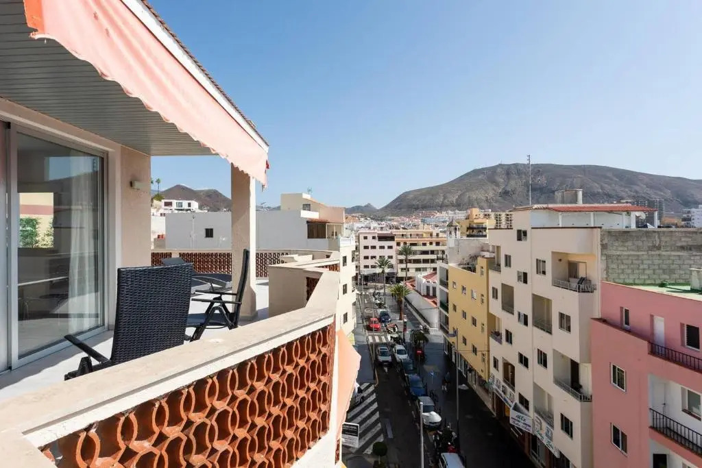 The White Heart House – Attic Sea View