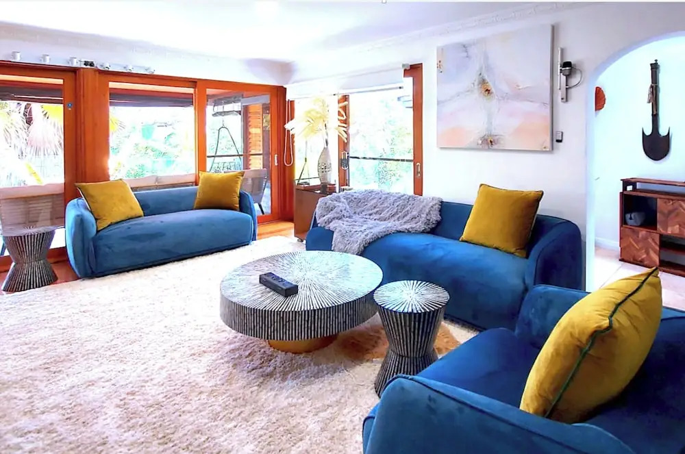 Charming Retreat! at Famous Palm Beach! Outdoor Spa Till 8! Walk to Ocean Beach!