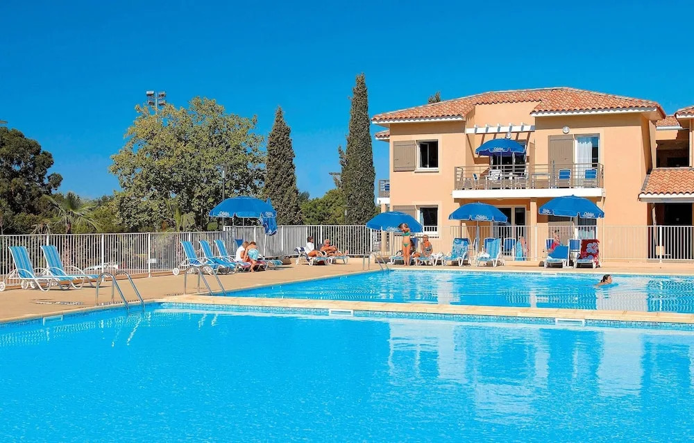 Sunny Retreat With Pool