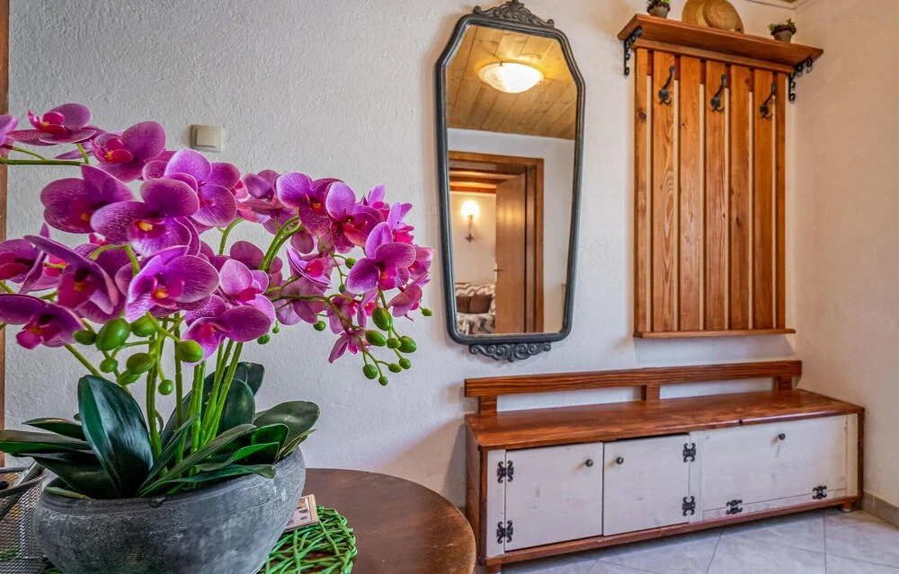 2 Bedroom Gorgeous Home In Fuzine