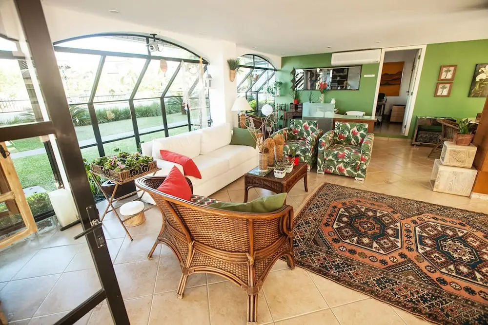Entremares Residence