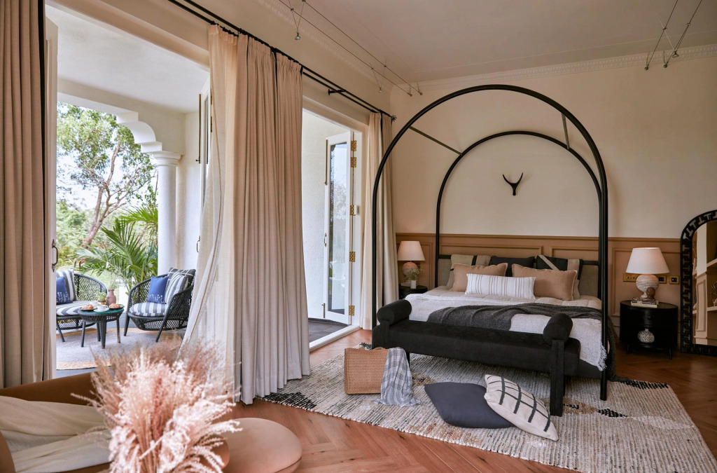 Estate De Frangipani