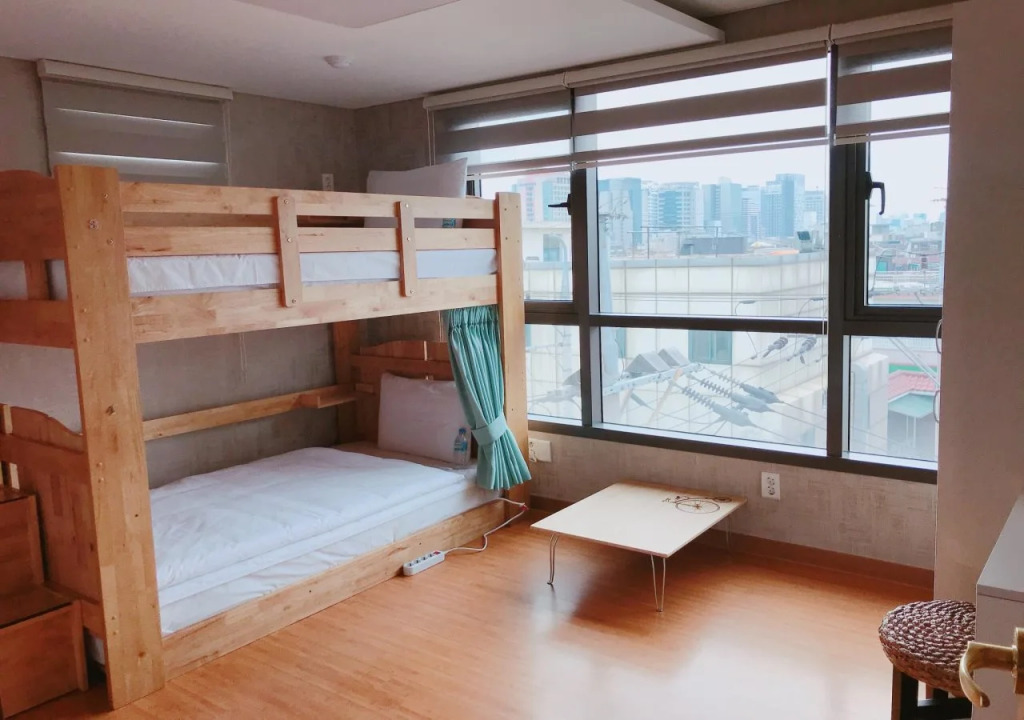 Seoul Crown 88 Guest House - Foreign Guests Only
