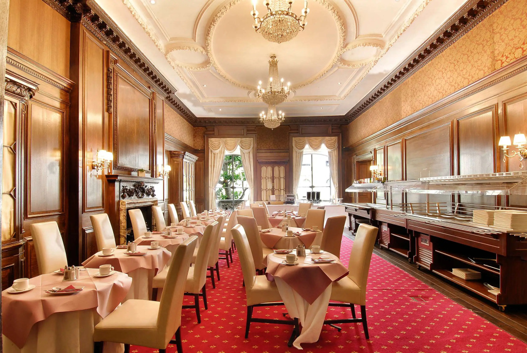 Grand Royale Hyde Park