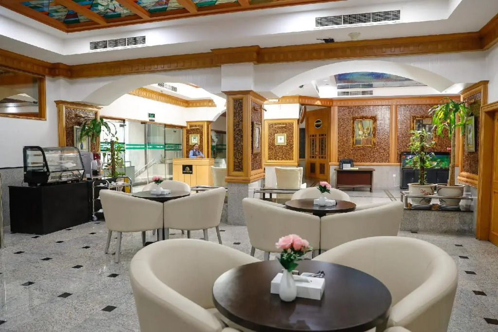 Taj Plaza Hotel
