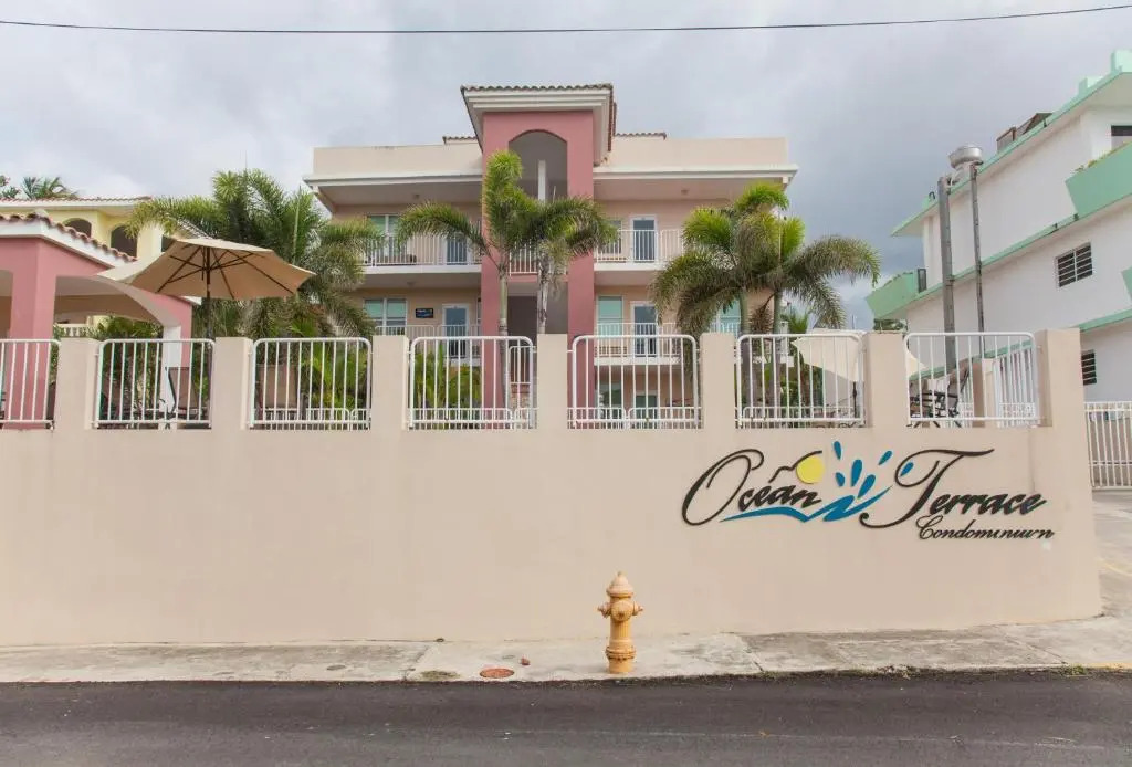 Ocean Terrace 202 - a block from Sandy Beach