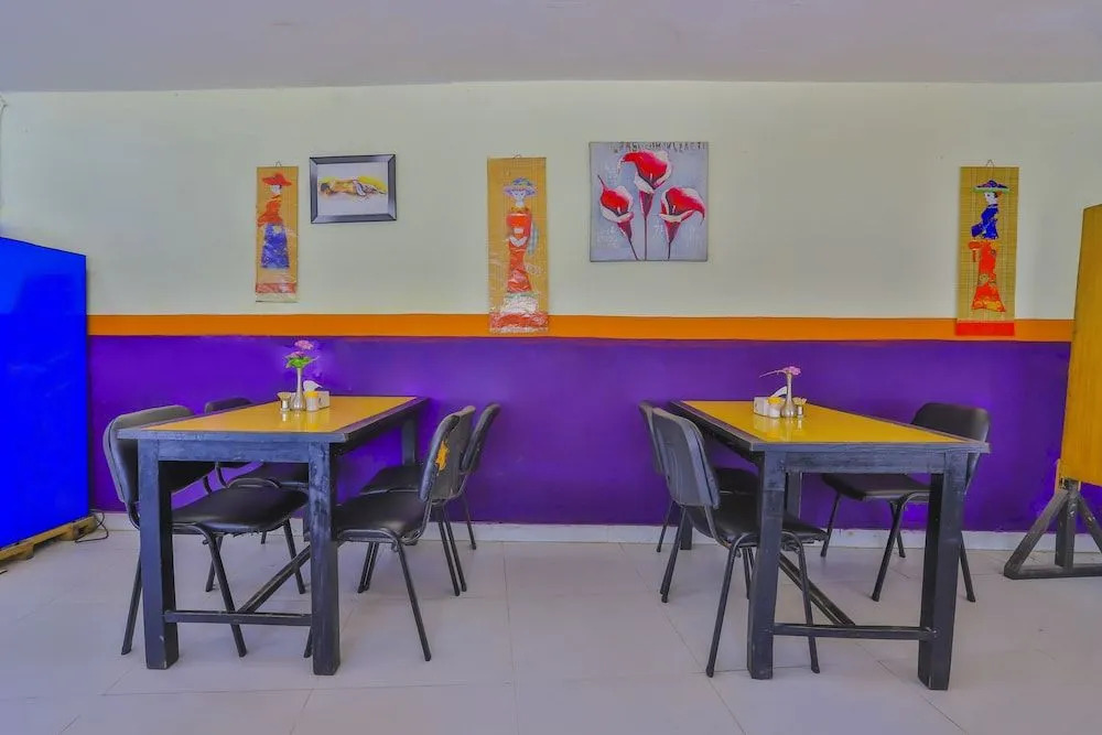 Hotel Tapowan - Near Tribhuvan International Airport