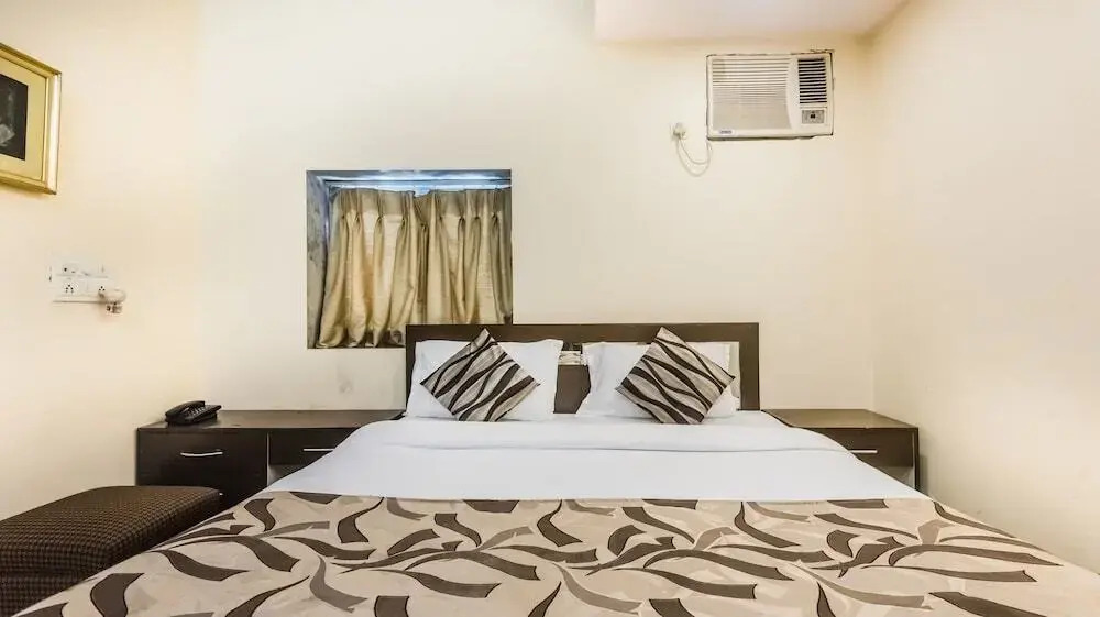 7 Flags International by OYO Rooms